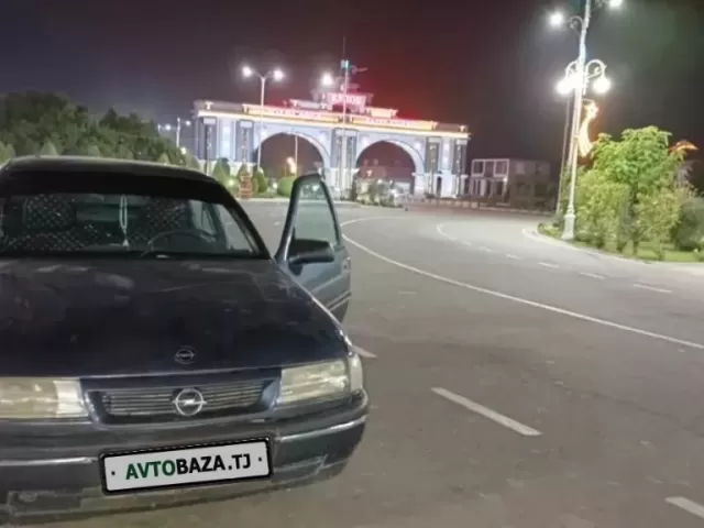 Opel Vectra A 1, avtobaza.tj