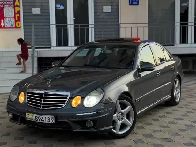 Mercedes-Benz E class, 2009 1, avtobaza.tj