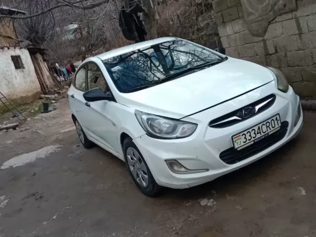 Hyundai Solaris, 2013 1, avtobaza.tj