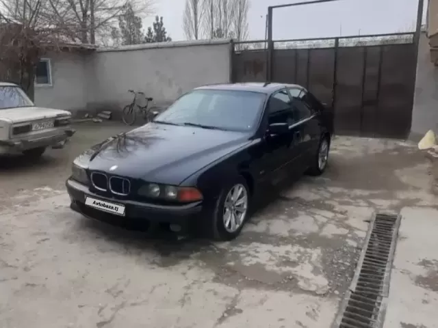 BMW 5 Series 520 1, avtobaza.tj