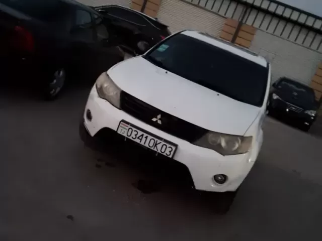 Mitsubishi Outlander, 2009 1, avtobaza.tj