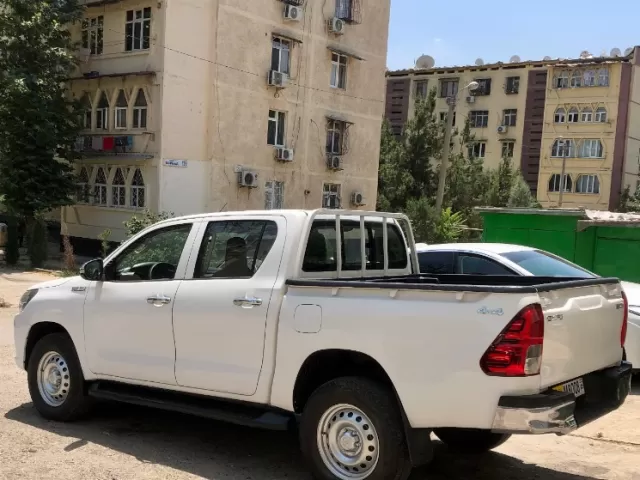 Toyota Hilux, 2016 1, avtobaza.tj