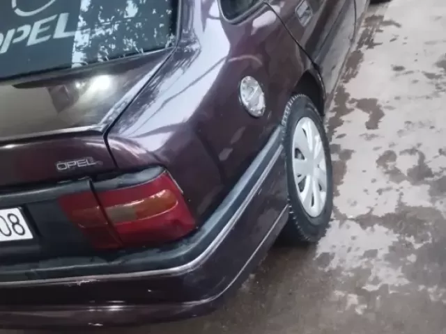 Opel Vectra A 1, avtobaza.tj