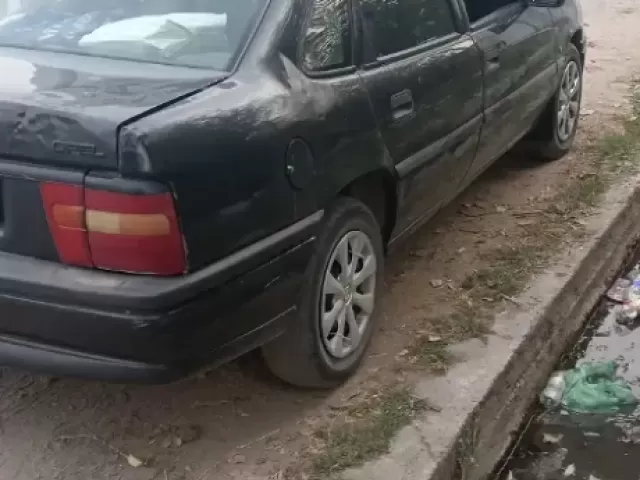 Opel Vectra A, 1995 1, avtobaza.tj