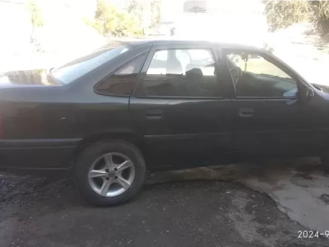 Opel Vectra A 1, avtobaza.tj