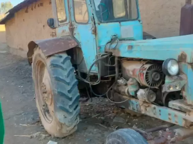 Трактор т28, 1986 1, avtobaza.tj Трактор т28, 1986 1, avtobaza.tj