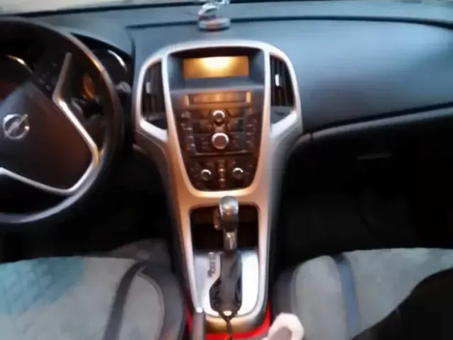 Opel Astra J, 2011 1, avtobaza.tj