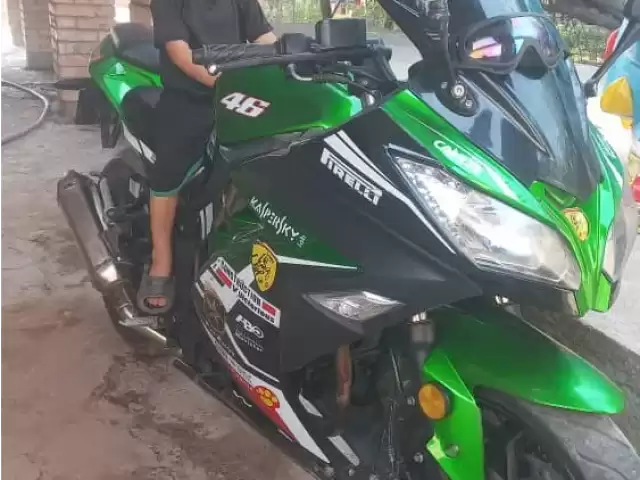 Kawasaki мотоцикл, 2024 1, avtobaza.tj