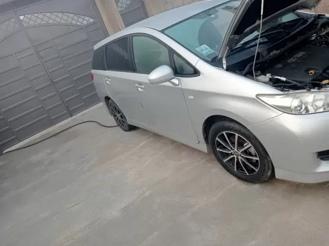 Toyota Wish, 2010 1, avtobaza.tj