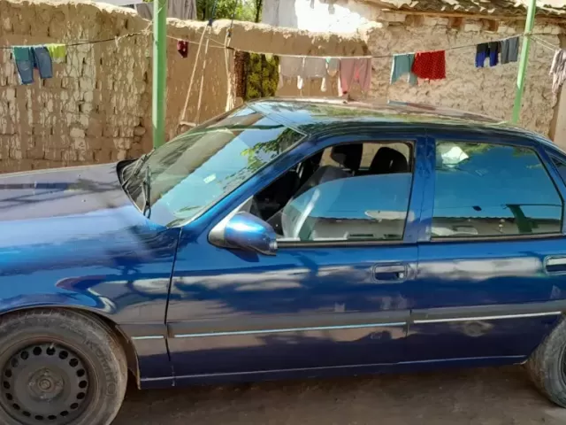 Opel Vectra A 1, avtobaza.tj