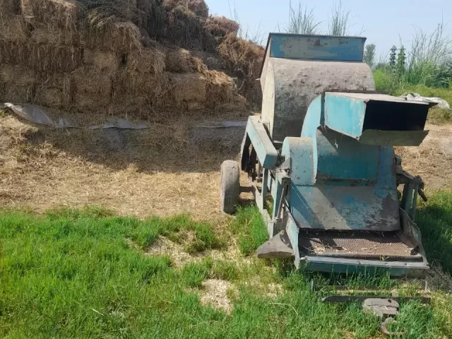 Комбайн, 2012 1, avtobaza.tj