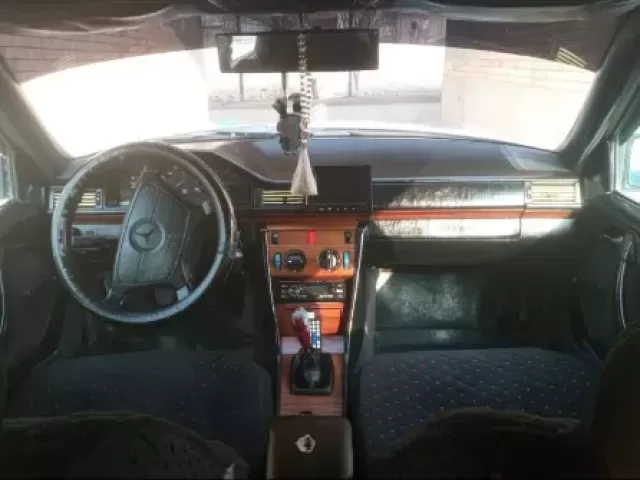 Mercedes-Benz W124, 1994 1, avtobaza.tj