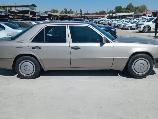 Mercedes-Benz W124 1, avtobaza.tj