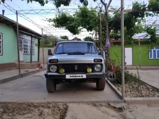 ВАЗ(Lada) Нива 5-ти дверный 1, avtobaza.tj