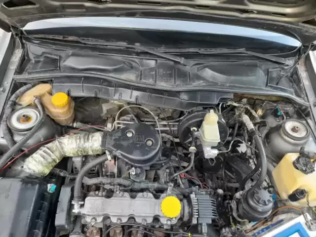 Opel Vectra A, 1992 1, avtobaza.tj Opel Vectra A, 1992 1, avtobaza.tj