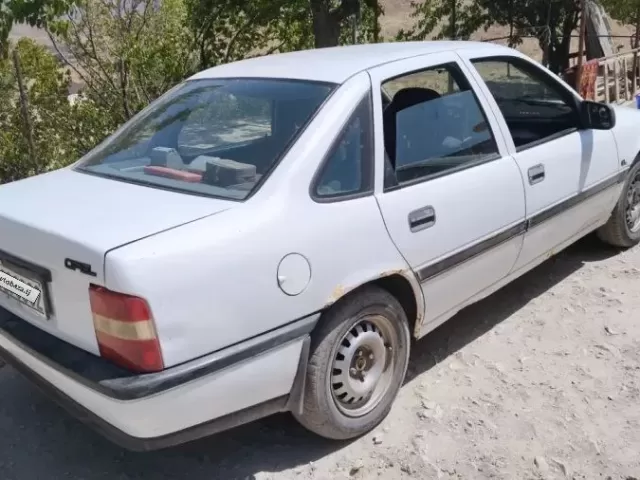 Opel Vectra A 1, avtobaza.tj