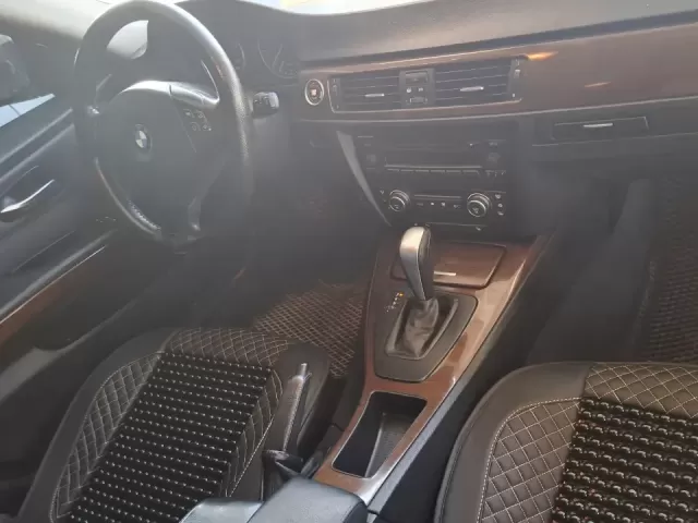 BMW 3 Series 320i, 2008 1, avtobaza.tj