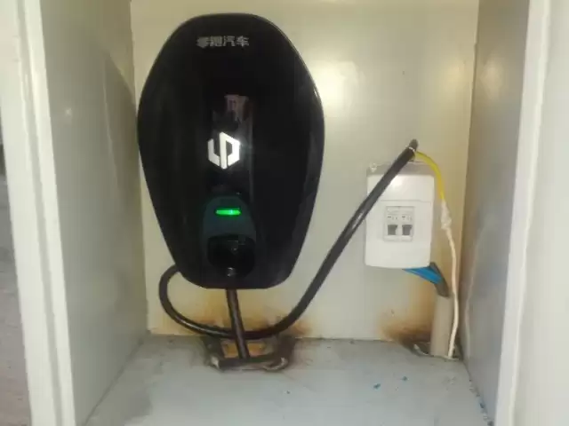 Установка зарядник для автомобиля 1, farmo.tj