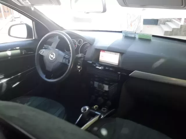 Opel Astra H, 2009 1, avtobaza.tj