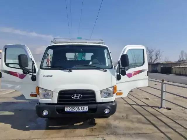 Манипулятор Hyundai mighty, 2014 1, avtobaza.tj
