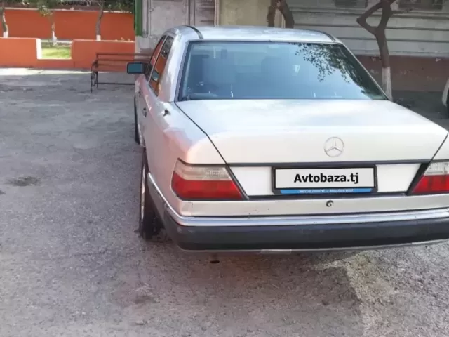 Mercedes-Benz E class 1, avtobaza.tj