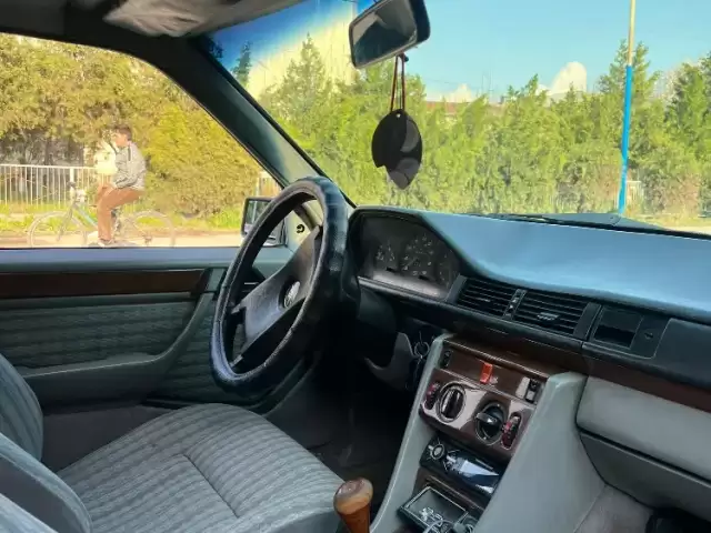 Mercedes-Benz W124, 1991 1, avtobaza.tj