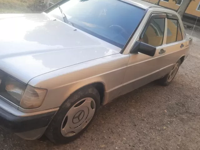 Mercedes-Benz 190 1, avtobaza.tj