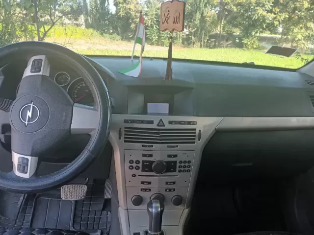 Opel Astra H, 2008 1, avtobaza.tj