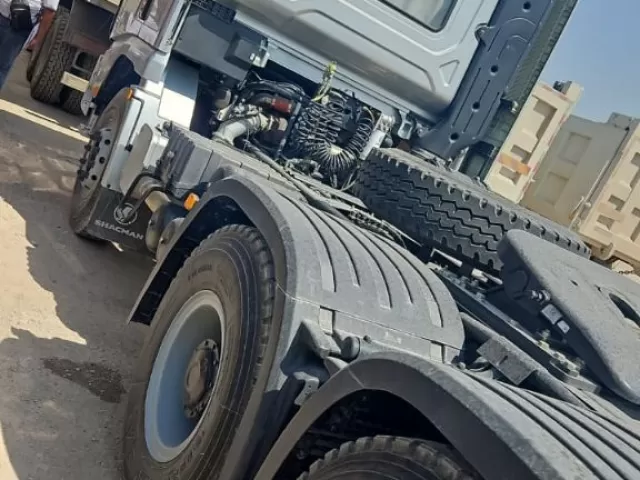 Тягач Shacman SX42584V324, 2025 1, avtobaza.tj
