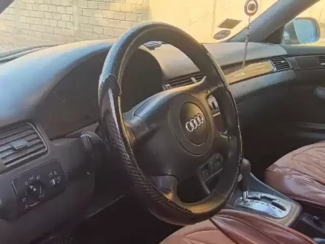 Audi A6 allroad, 2000 1, avtobaza.tj