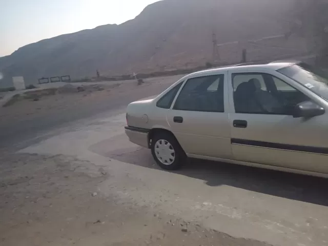 Opel Vectra A 1, avtobaza.tj