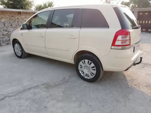 Opel Zafira, 2010 1, avtobaza.tj Opel Zafira, 2010 1, avtobaza.tj