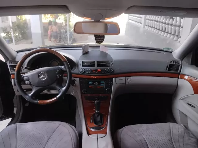 Mercedes-Benz E class, 2002 1, avtobaza.tj