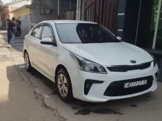 Kia Rio, 2019 1, avtobaza.tj