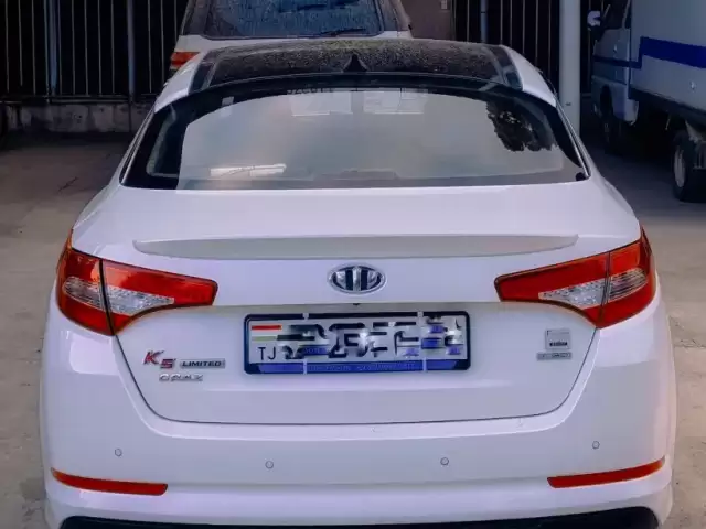 Kia K5, 2011 1, avtobaza.tj