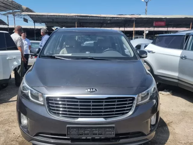 Kia Carnival 1, avtobaza.tj