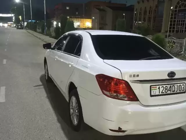 BYD E5, 2019 1, avtobaza.tj