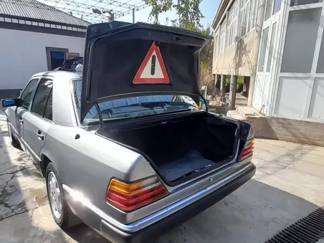 Mercedes-Benz W124 1, avtobaza.tj