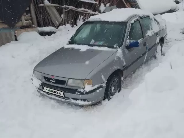 Opel Vectra A 1, avtobaza.tj