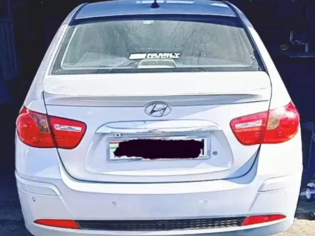 Hyundai Avante, 2010 1, avtobaza.tj