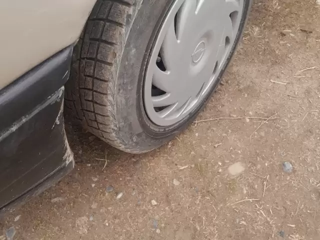 Opel Vectra A, 1991 1, avtobaza.tj Opel Vectra A, 1991 1, avtobaza.tj