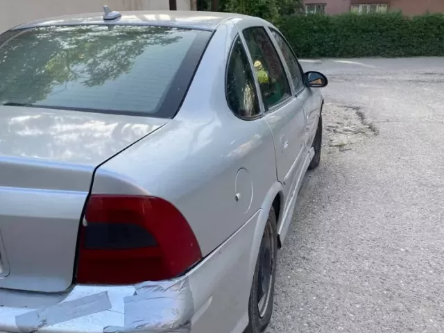 Opel Vectra B 1, avtobaza.tj