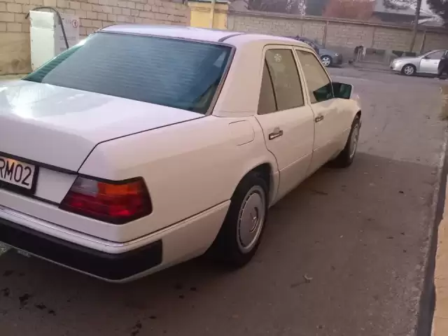 Mercedes-Benz W124, 1991 1, avtobaza.tj