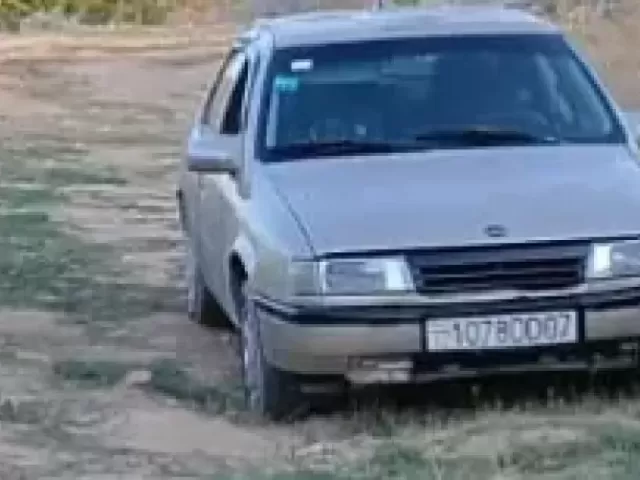 Opel Vectra A, 1990 1, avtobaza.tj
