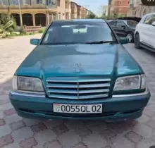 Mercedes-Benz C class, 1998 в Исфара