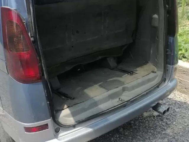 Nissan Serena, 1999 1, avtobaza.tj