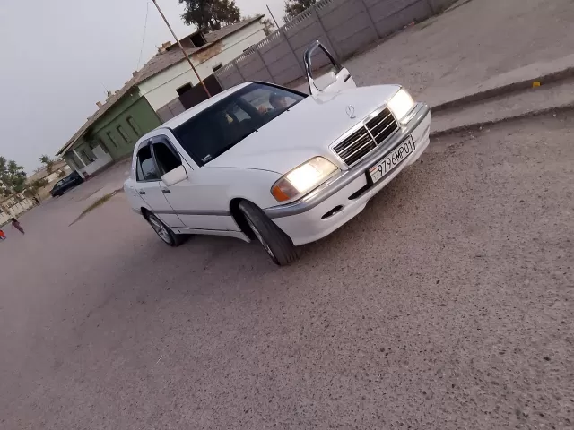 Mercedes-Benz 190, 1993 1, avtobaza.tj