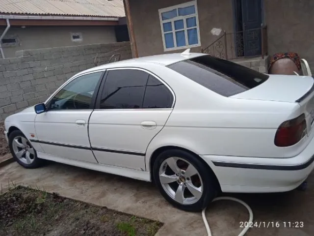 BMW 5 Series 523 1, avtobaza.tj