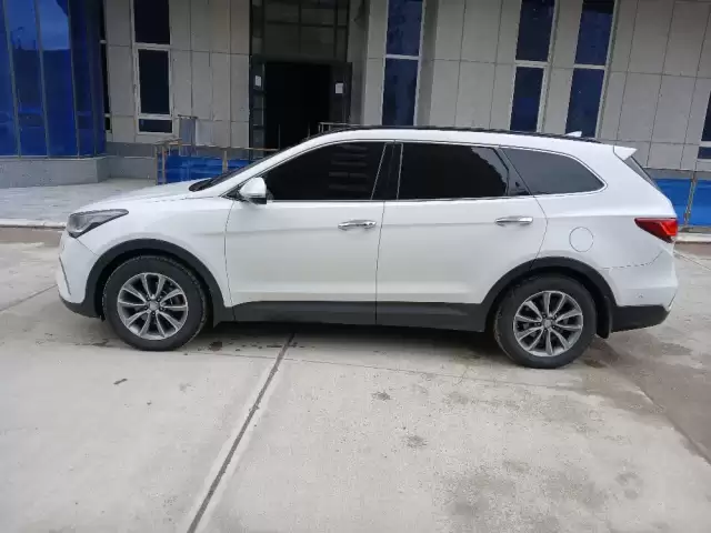 Hyundai Santa Fe, 2017 1, avtobaza.tj