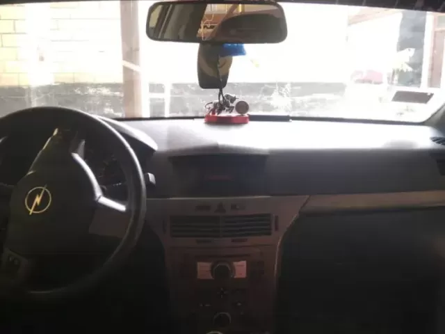 Opel Astra H, 2004 1, avtobaza.tj